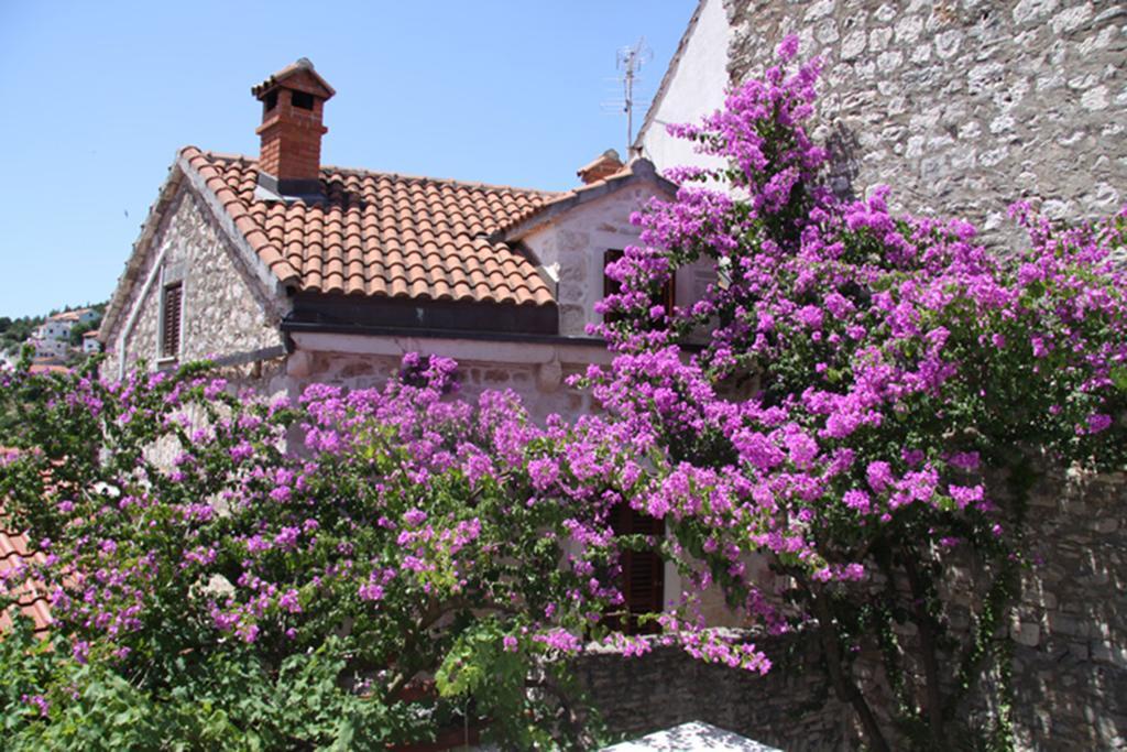 Villa Rustika Sutivan Exterior photo